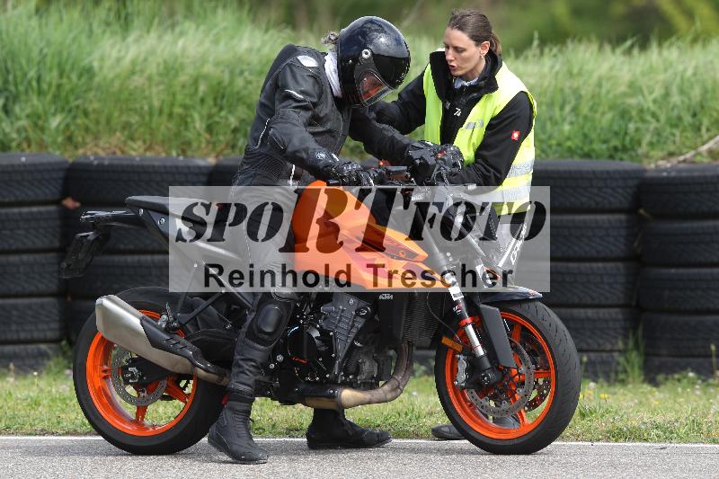 Archiv-2025/10 23.04.2025 Cornu Master School ADR/gruen-vert/30